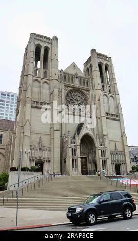 Grace Cathedral completata nel 1964 1100 California Street San Francisco California USA Foto Stock