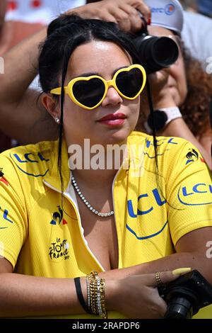 Pau, Francia. 5 luglio 2023. L'immagine mostra un tifoso all'inizio della quinta tappa del Tour de France, una corsa di 162 km da Pau a Laruns, Francia, mercoledì 05 luglio 2023. Il Tour de France di quest'anno si svolge dal 1° al 23 luglio 2023. BELGA PHOTO JASPER JACOBS Credit: Belga News Agency/Alamy Live News Foto Stock