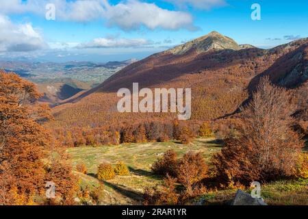 l'appennino monta durante la stagione autunnale, pievepelago, italia Foto Stock