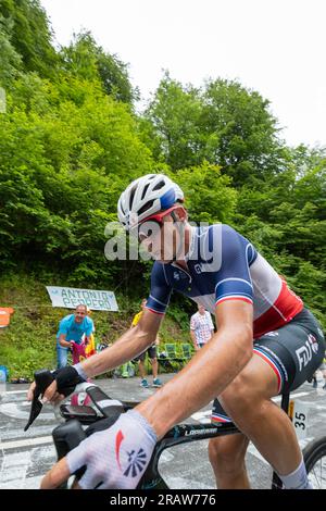 Col de Marie Blanque, Francia, 5 luglio 2023, VALENTIN MADOUAS di GROUPAMA - FDJ campione nazionale francese sul col de Marie Blanque Stage 5, 165km, Pau to Laruns durante la 110a edizione del Tour de France Credit: Nick Phipps/Alamy Live News Foto Stock