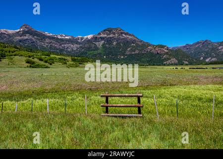 Williams Reservoir e Creek si trovano nella natura selvaggia tra Pagosa Springs e Lake City Foto Stock