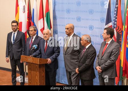 New York, Stati Uniti. 5 luglio 2023. L'ambasciatore Riyad Mansour, osservatore permanente dello Stato di Palestina presso la conferenza stampa delle Nazioni Unite presso la sede centrale delle Nazioni Unite. L'ambasciatore ha informato i membri della stampa sulla situazione al campo profughi di Jenin. (Foto di Lev Radin/Pacific Press) Credit: Pacific Press Media Production Corp./Alamy Live News Foto Stock