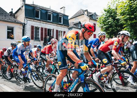 Francia. 5 luglio 2023. Foto di Alex Whitehead/SWpix.com - 05/07/2023 - Ciclismo - 2023 Tour de France - tappa 5: Da Pau a Laruns (162 km) - Mads Pedersen di Lidl-Trek credito: SWpix/Alamy Live News Foto Stock