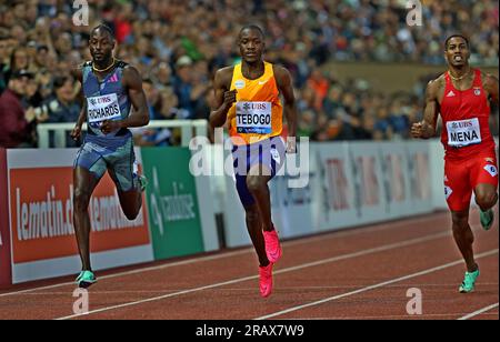 Letsile Tebogo (BOT) sconfigge Jereem Richards (TTO) per vincere i 200m, 20,01 a 20.11, durante Athletiissima, venerdì 30 giugno, 2023, a Losanna, Svizzera. (Jiro Mochizuki/immagine dello sport) Foto Stock