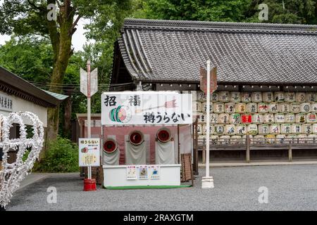 Kyoto, Giappone - 12 giugno 2023: Santuario Matsunoo Taisha a Kyoto, Giappone. Foto Stock