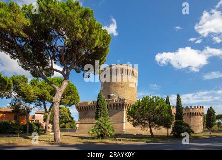 Castello di Giulio II, Borgo di Ostia Antica, Roma, Lazio, Italia, Foto Stock