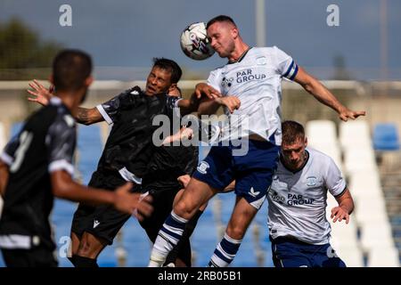 Andres Dos Santos, Alan Browne, guarda durante la partita, Preston North End FC vs FCB Magpies, uomini, partita amichevole, Football Wek, pre-stagione estiva, Pinat Foto Stock