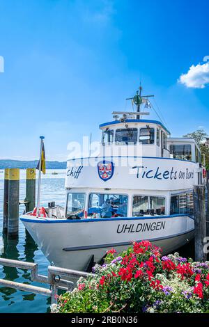 Nave passeggeri "Uhldingen" al molo di Überlingen sul lago di Costanza Foto Stock