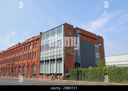 Centro di studi tecnici avanzati presso un ex magazzino di Wigan Foto Stock