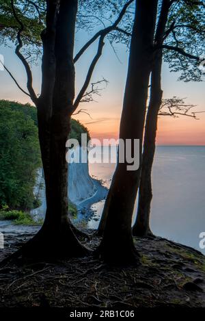 Alba al Wissower Klinken, scogliere di gesso nel parco nazionale di Jasmund, isola di Rügen, Sassnitz, Meclemburgo-Pomerania occidentale, Germania Foto Stock