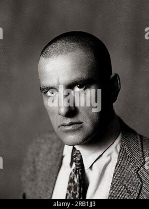 Vladimir Vladimirovich Mayakovsky (1893 – 1930) poeta russo e sovietico Foto Stock