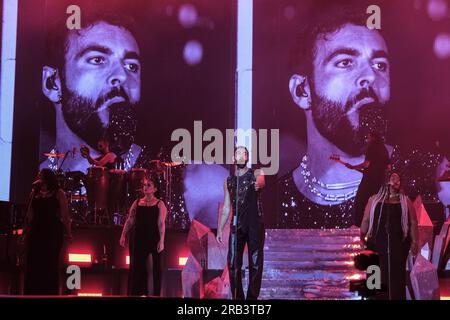 Torino, Italia. 5 luglio 2023. Il cantante italiano Marco Mengoni si esibisce sul palco dello stadio olimpico con il suo tour italiano "Mengoni negli stadi 2023" a Torino (foto di Bruno Brizzi/Pacific Press/Sipa USA) credito: SIPA USA/Alamy Live News Foto Stock