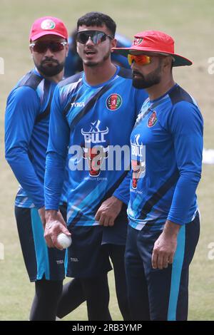 La squadra Afghanistan One Day International (ODI) partecipa alle sessioni di prove prima del loro secondo incontro ODI contro il Bangladesh allo Zahur Ahmed Chowdhury Foto Stock