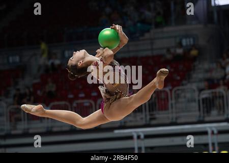 Anna-Maria SHATOKIN, TSV Schmiden, palla d'azione, ginnastica, ginnastica ritmica, All-around Individual, il 6 luglio 2023 a Duesseldorf/ Germania. La finale 2023 Reno-Ruhr dal 06,07 al 09.07.2023 Foto Stock