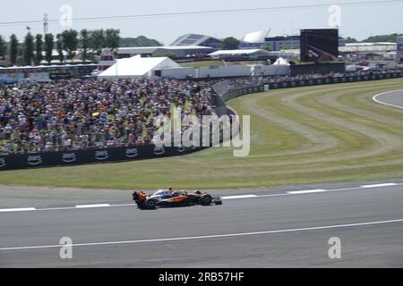 Towcester, Northants, Regno Unito. 7 luglio 2023. Lando Norris, McLaren, a Silverstone durante FridaysÕ le prove del Gran Premio di F1 Aramco British Credit: Motofoto/Alamy Live News Foto Stock