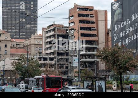 Belgrado, Serbia - 12 settembre 2019: Edificio dell'ex Ministero della difesa jugoslavo danneggiato dai bombardamenti della NATO del 1999. Foto Stock