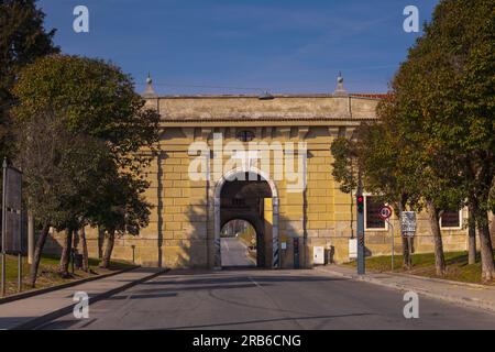 La porta Udine, in italiano porta Udine. Città fortezza di Palmanova, Italia Foto Stock