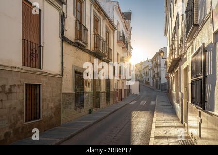 Montefrio Street all'alba - Montefrio, Andalusia, Spagna Foto Stock