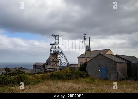 La miniera di latta di Geevor a Pendeen, Cornovaglia, Regno Unito Foto Stock