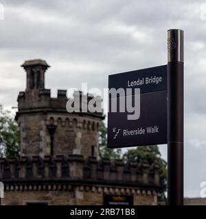 YORK, Regno Unito - 3 LUGLIO 2023: Cartello informativo per Lendal Bridge Foto Stock