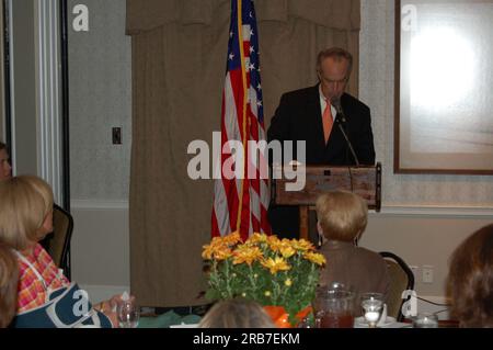 Il segretario Dirk Kempthorne si rivolge al Republican Women's Federal Forum, Capitol Hill Club, Washington, D.C. Foto Stock