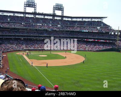 Attrazioni principali dalla visita dell'allora governatore dell'Idaho Dirk Kempthorne e della moglie Patricia a Filadelfia, Pennsylvania, per il tour navale e la partita di baseball dei Philadelphia Phillies Foto Stock