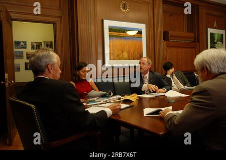 Segretario Dirk Kempthorne, riunione di alto livello del personale, Main Interior Foto Stock