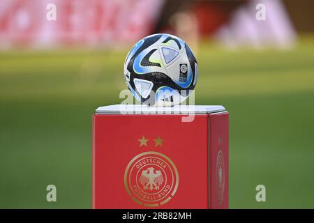 Fuerteventura, Deutschland. 7 luglio 2023. Incidentalmente: Pallone ufficiale adidas Germany (GER) -Zambia (ZMB) 2-3 il 7 luglio 2023, Sportpark Ronhof Thomas Sommer a Fuerth, ? Credito: dpa/Alamy Live News Foto Stock