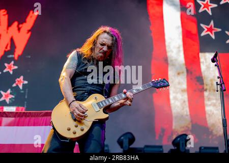 Italia 29 giugno 2023 Skid Row - atto di apertura per KISS - live in Piazza Napoleone Lucca © Andrea Ripamonti / Alamy Foto Stock