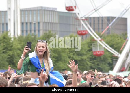 Glasgow, Regno Unito. 7 luglio 2023. Crowd at the View che si esibisce al TRNSMT 2023 Glasgow Green Glasgow Credit: Glasgow Green at Winter Time/Alamy Live News Foto Stock