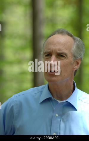 Primo piano del Segretario Dirk Kempthorne durante la registrazione degli uccelli migratori Foto Stock