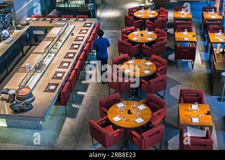 Interno di Zuma ristorante Giapponese al DIFC in Dubai Emirati Arabi Uniti Foto Stock