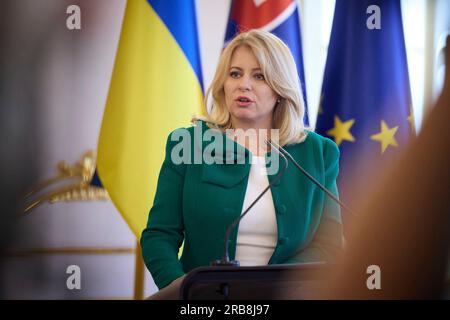 Bratislava, Slovacchia. 7 luglio 2023. Il presidente slovacco Zuzana Caputova risponde a una domanda durante una conferenza stampa congiunta con il presidente ucraino Volodymyr Zelenskyy al palazzo Grassalkovich, il 7 luglio 2023 a Bratislava, in Slovacchia. Credito: Ucraina Presidenza/Ucraina Presidenza/Alamy Live News Foto Stock