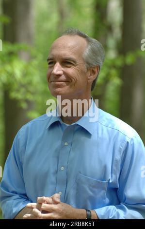 Primo piano del Segretario Dirk Kempthorne durante la registrazione degli uccelli migratori Foto Stock