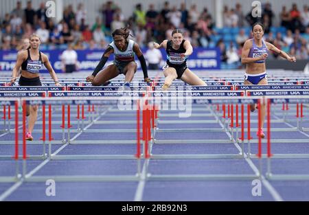 Da sinistra a destra, Jessica Duncton, Cindy Sember, Isabel Wakefield e Katarina Johnson-Thompson nei 100 m ostacoli femminili durante il primo giorno dei Campionati di atletica leggera del Regno Unito e dei World Trials alla Manchester Regional Arena. Data foto: Sabato 8 luglio 2023. Foto Stock