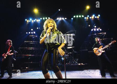 Tina Turner in concerto all'Hammersmith Odeon 9 aprile 1982 Foto Stock