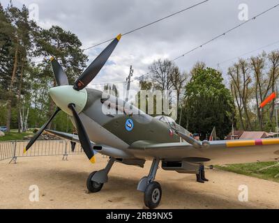 Il Supermarine Spitfire è un aereo da caccia monoposto britannico utilizzato dalla Royal Air Force e da altri paesi alleati prima, replica Wasexhibited Foto Stock