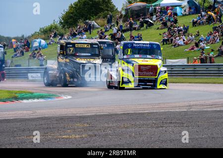 Andover, Regno Unito. 8 luglio 2023. Ryan Smith Daimler Freightliner vincitore di gara 2 British Truck Racing Championship credito: UK Sports Pics Ltd/Alamy Live News Foto Stock