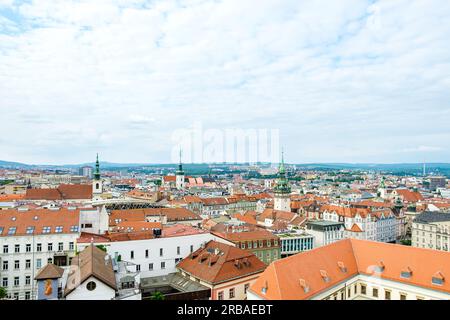 Architettura e vista sulla strada a Brno, Repubblica Ceca Foto Stock