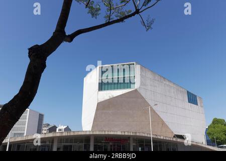 Sala concerti futuristica Casa da musica, architetto Rem Kolhaas, quartiere Boavista, Porto, Portogallo Foto Stock