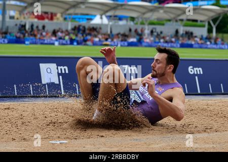 Manchester, Regno Unito. 8 luglio 2023. Jacob Fincham-Dukes sta per vincere il salto in lungo durante i campionati britannici di atletica leggera alla Manchester Regional Arena, Manchester, Regno Unito, 8 luglio 2023. (Foto di Conor Molloy/News Images) a Manchester, Regno Unito il 7/8/2023. (Foto di Conor Molloy/News Images/Sipa USA) credito: SIPA USA/Alamy Live News Foto Stock