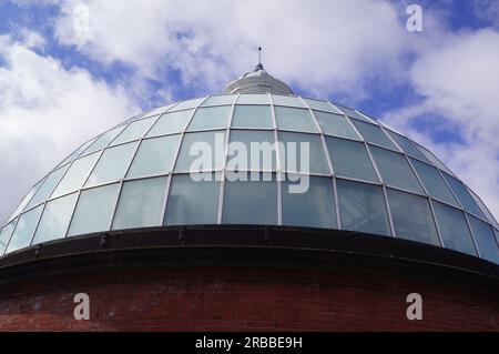 La cupola dell'ingresso meridionale del tunnel pedonale di Greenwich a Greenwich, Londra (Regno Unito) Foto Stock