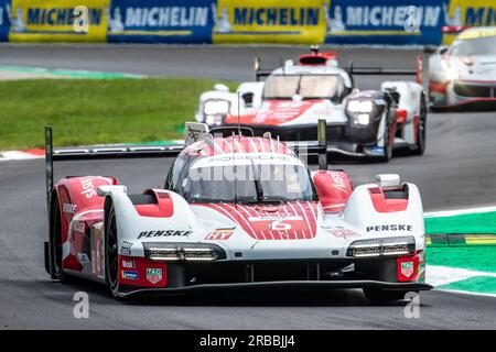 Monza, Italia. 8 luglio 2023. Campionato del mondo FIA WEC 2023. 6 ore di Monza. # 6, Kevin Estre, Andre Lotterer, Laurens Vanthoor, Team Porsche Penske Motorsport, Porsche 963 car, HYPERCAR Class., Endurance racing, WEC FIA World Endurance Championship, round 5 of the FIA Championship, Picture & copyright Cristiano BARNI/ATP Images. (BARNI Cristiano/ATP/SPP) credito: SPP Sport Press Photo. /Alamy Live News Foto Stock