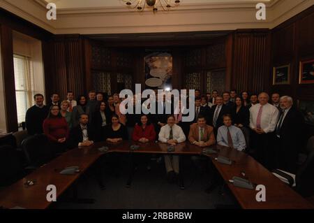 Riunione con alti funzionari: Segretario Dirk Kempthorne con alti funzionari presso Main Interior Foto Stock