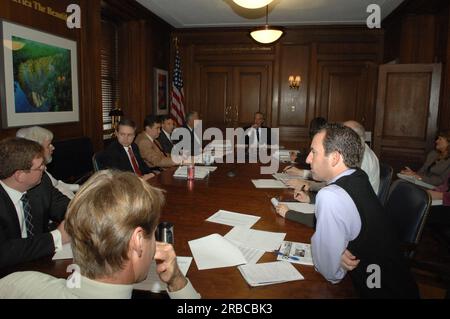 Incontro del Segretario Dirk Kempthorne con il personale senior, Main Interior Foto Stock