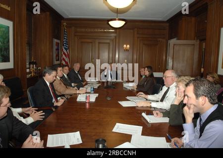 Incontro del Segretario Dirk Kempthorne con il personale senior, Main Interior Foto Stock