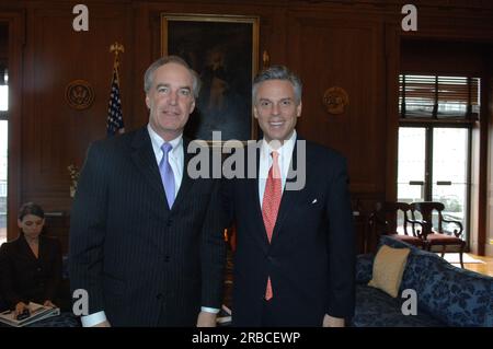 Il segretario Dirk Kempthorne e gli assistenti incontreranno al Main Interior con il governatore dello Utah Jon Huntsman Jr. E gli associati Foto Stock