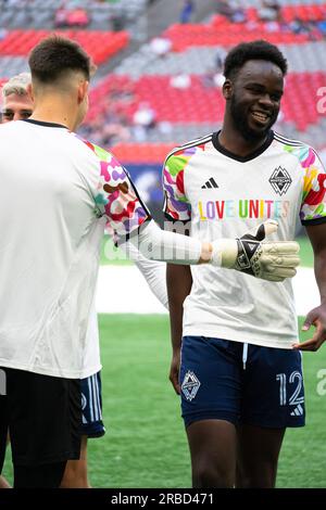 Vancouver, Canada. 8 luglio 2023. Vancouver, British Columbia, Canada, 8 luglio 2023: Karifa Yao (12 Vancouver Whitecaps FC) sorride durante i warm up prima della partita di calcio della Major League tra Vancouver Whitecaps FC e Seattle Sounders FC al BC Place Stadium di Vancouver, British Columbia, Canada (SOLO USO EDITORIALE). (Amy Elle/SPP) credito: SPP Sport Press Photo. /Alamy Live News Foto Stock