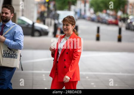 Londra, Inghilterra, Regno Unito. 9 luglio 2023. La segretaria finanziaria al Tesoro VICTORIA ATKINS viene vista fuori dalla BBC mentre appare domenica con Laura Kuenssberg. (Immagine di credito: © Tayfun salci/ZUMA Press Wire) SOLO USO EDITORIALE! Non per USO commerciale! Foto Stock