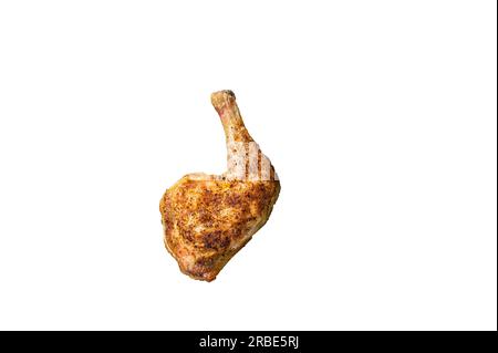 Gamba di pollo grigliata su un asse di legno. Isolamento di alta qualità, sfondo bianco Foto Stock